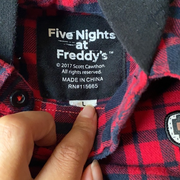 Five Nights at Freddy’s Hooded Flannel - Picture 6 of 6